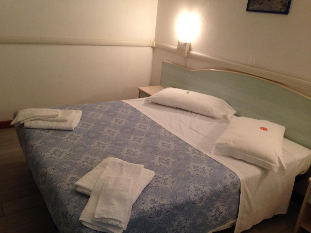 Hotel Carol Cesenatico Extérieur photo