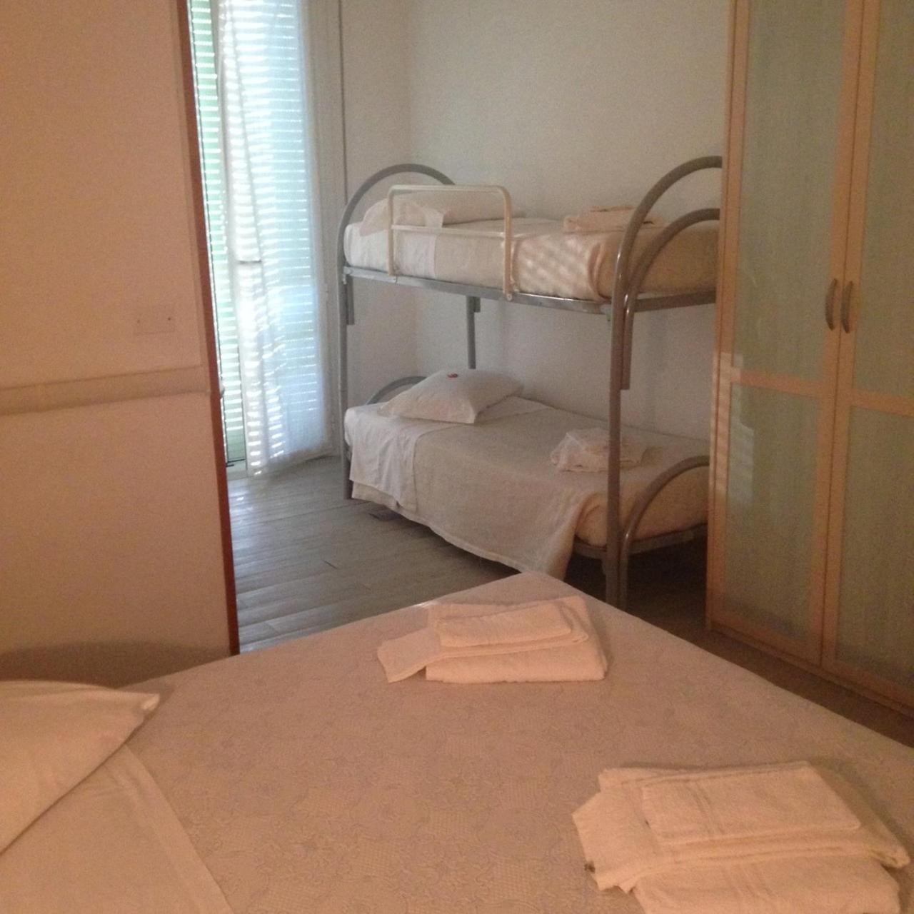 Hotel Carol Cesenatico Extérieur photo